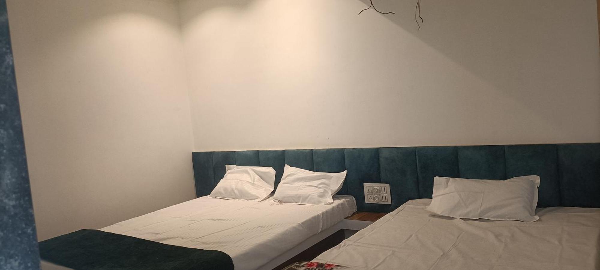 Maharaja Guest House Nashikkar Akalkot Εξωτερικό φωτογραφία